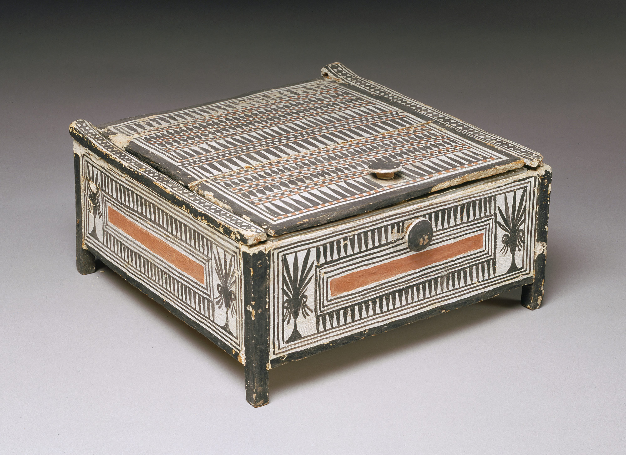 Cosmetic Box From The Tomb Of Sennedjem Work Art Heilbrunn Captions Cosmetic Box From The Tomb Of Sennedjem
